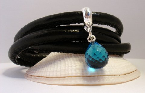 Skindarmbnd m. Anboret Topaz
