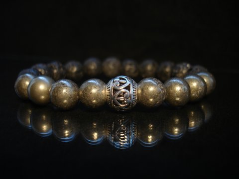 Energy Armbnd -Power and Confidence-