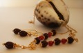 Smykkest  m. Swarovski Krystalperler -Maroon- og Karneol