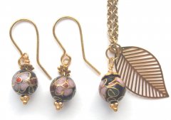 Sort cloisonne