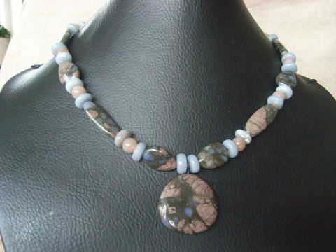 Peachey blue