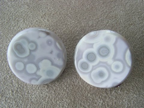 Grey orbs