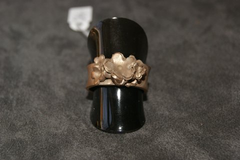 Bronze flower