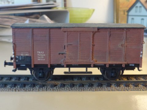 TKVJ QB 301 - brun godsvogn