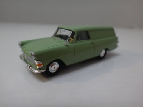 Opel Rekord CarAvan P 2 - grn varevogn - 1:87-model