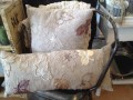 Aflang pude med broderier, 30x70 cm