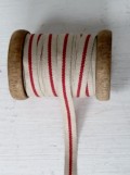Band, Beige m. Rote streife, Holzrolle, 10mmx25m