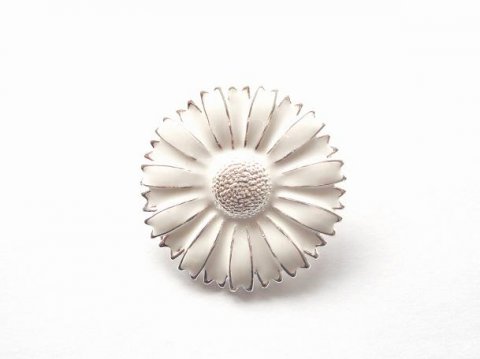 NYHED - Marguerit Broche Slv/Hvid