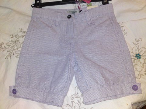 Fransa Shorts med mlkedrengestrib str. 104