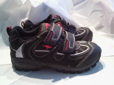 KangaRoos Kondisko med  velcrolukninger str. 33