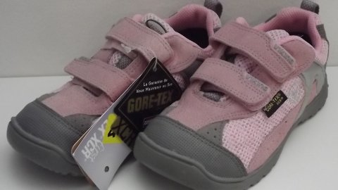 Viking Sneakers med Goretex str. 30
