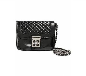 Sort taplock crossbody taske