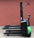 CESAB 800-2000 kg. STABLER - HM2864