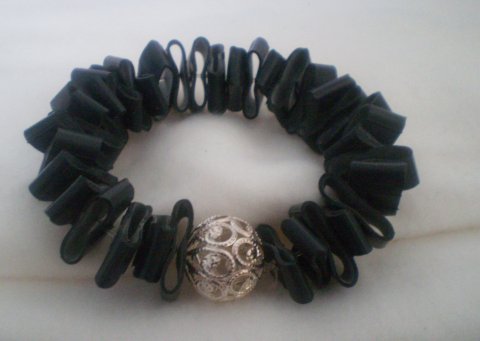 Cykelslange armbnd med stor forslvede kugle