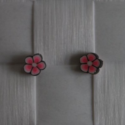 Fimo ørering lyserød blomst