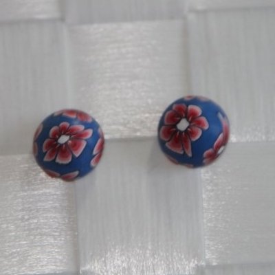 Fimo ørerige rund blå med røde blomster