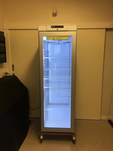 kæmpe køleskab - kan lejes med huset