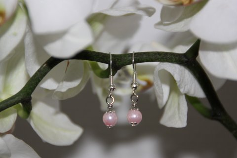 Lyserøde perlemorslook kr. 35,-