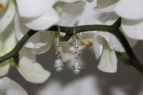 Mintgrønne perler kr. 35,-