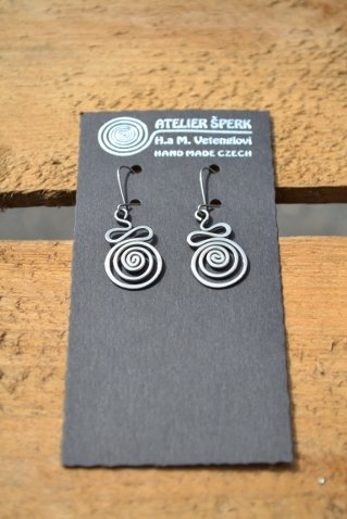 Earrings of surgical steel