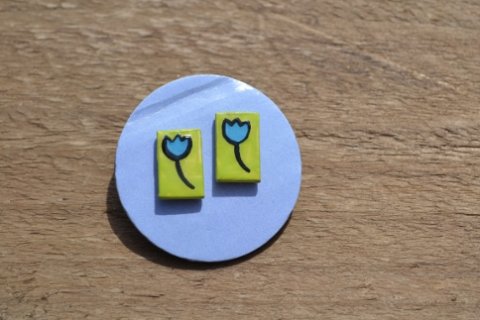 Limegreen with flower