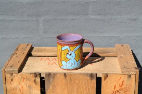 Mug with rabbit