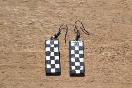 Black/white like chess board