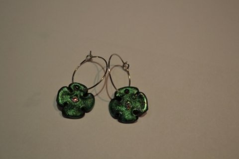 Creols with flowers in green