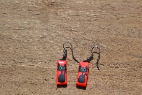 Red cats small