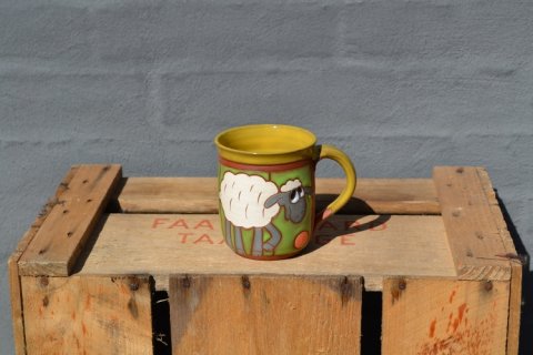 Mug with sheep