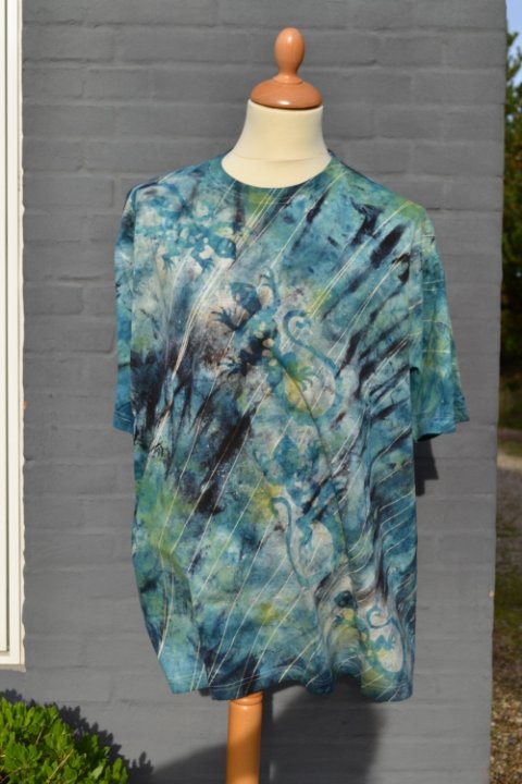 Turquise/blue colours - size 4XL