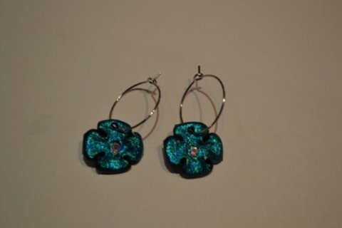 Creols with flowers in turquis