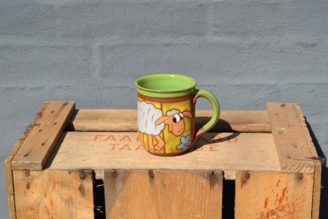 Mug with sheep