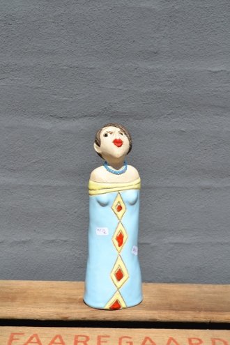 Lady figure - small