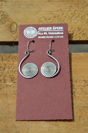 Earrings of surgical steel