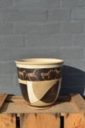 Flowerpot with horses