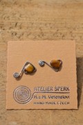 Earstick with tigereye