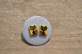 Orangeyellow with black cats