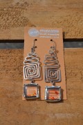 Earrings with transparent glass with small orange stribes