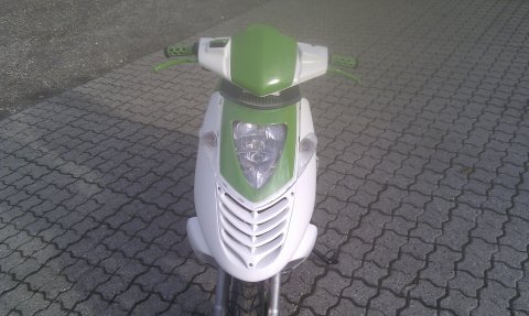 Knallert scooter Aprilia Sonic hvid