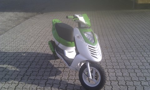 Knallert scooter Aprilia Sonic hvid grøn