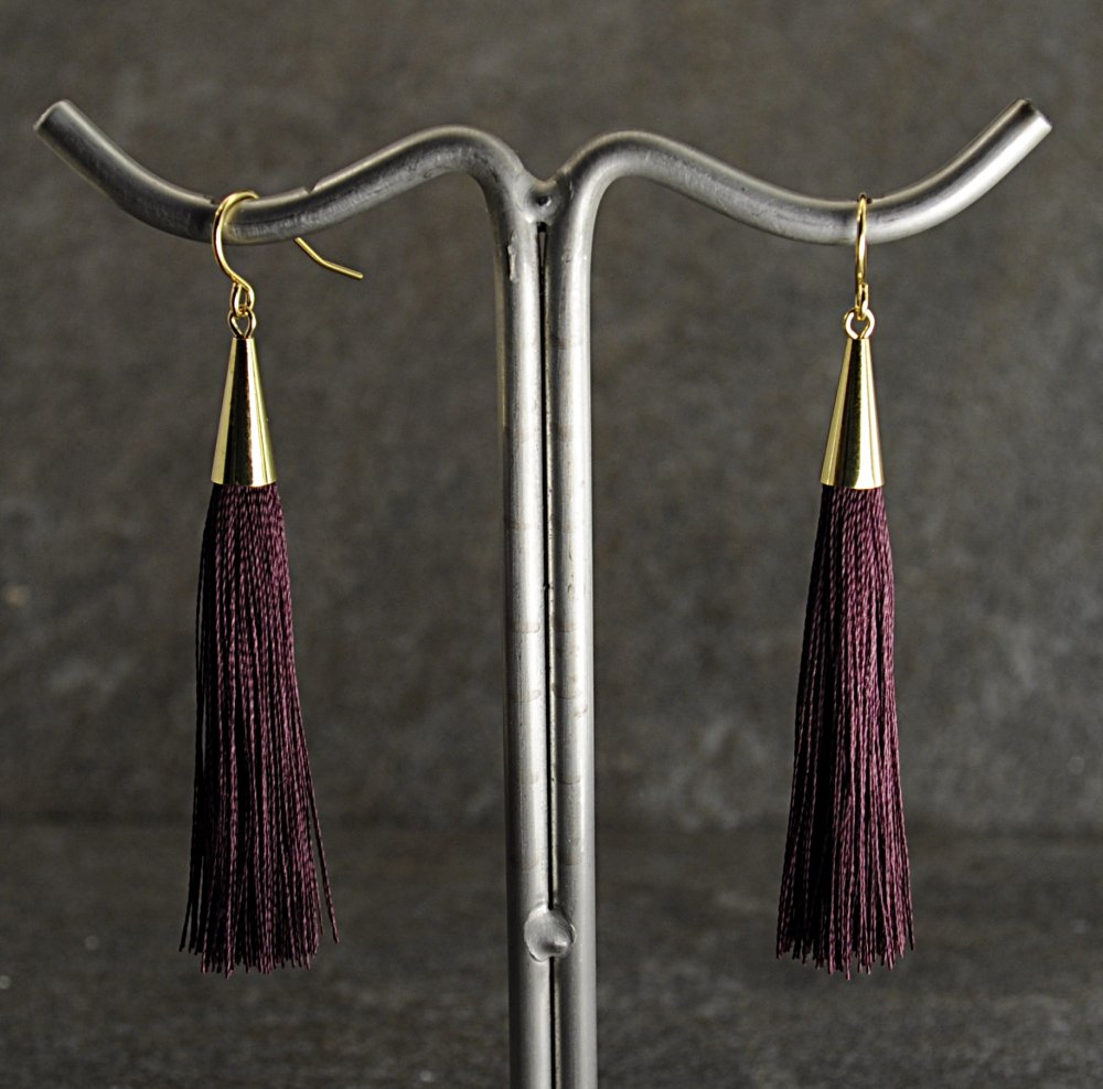 Tassel aubergine