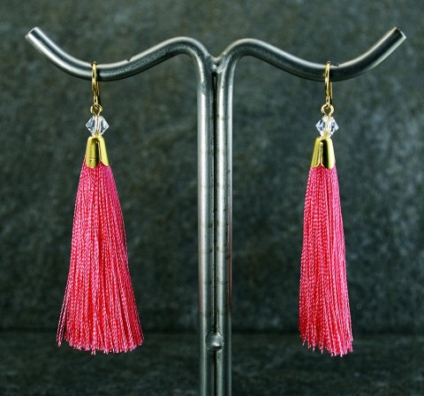 Pink tassel reringe