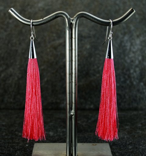 Pink tassel reringe