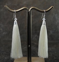 Rhvid tassel reringe