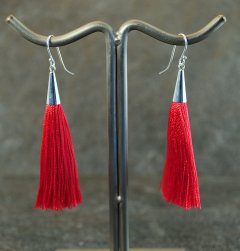 Mrk rd tassel reringe