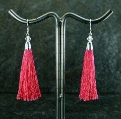 Pink tassel reringe
