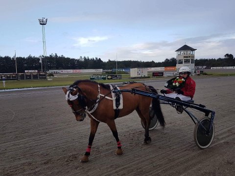 Djoko og Glen H. Kristensen vinder ponyløbet 11/9-2017