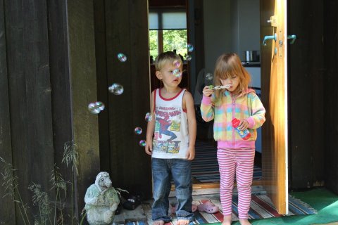 Mia og Joachim p&aring; hytta