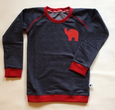 bluse med elefant